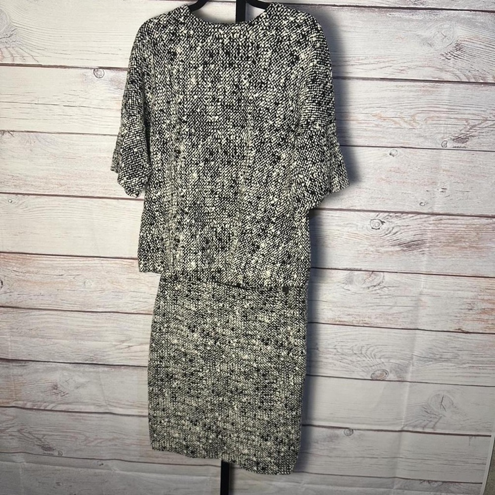 Akris Punto Black and White Textured Skirt Set